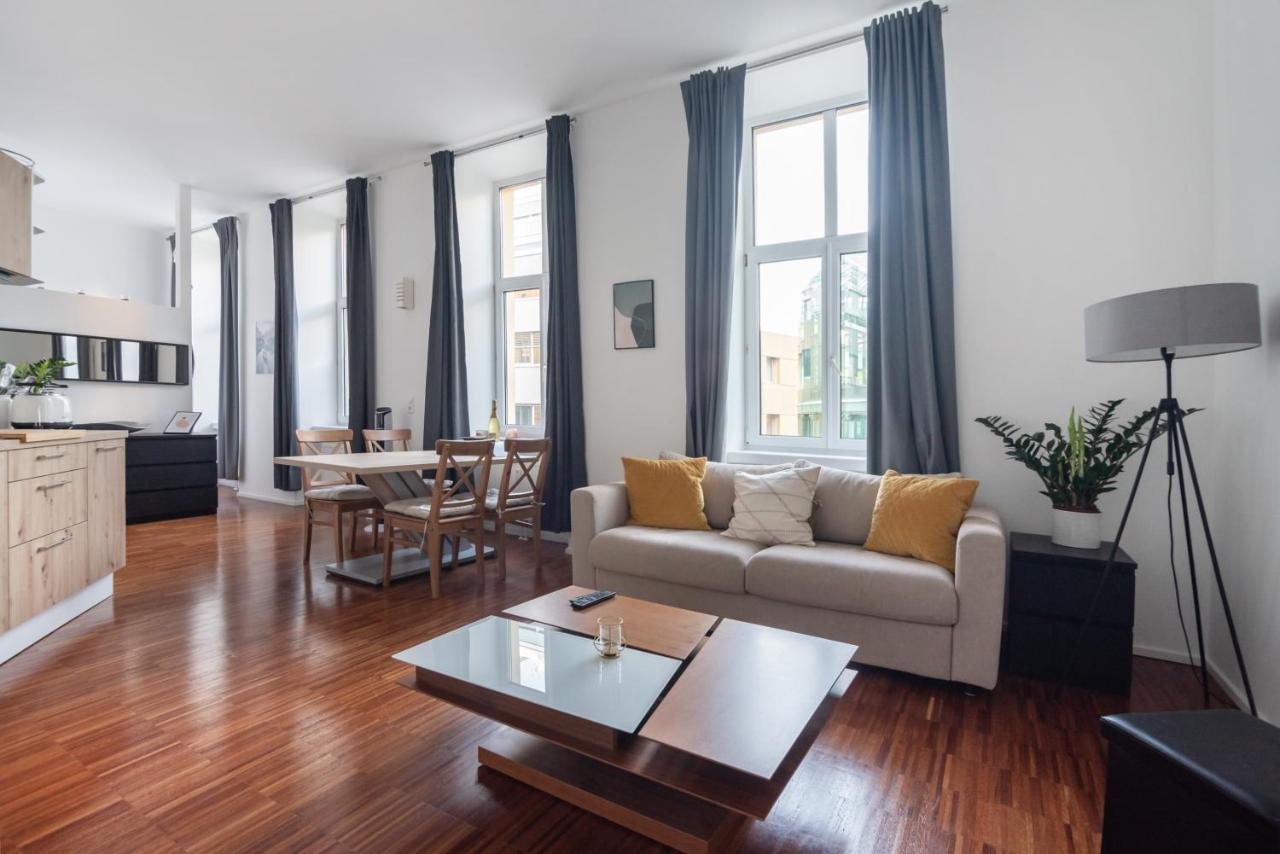 Cozy And At The Belvedere Apartment Wien